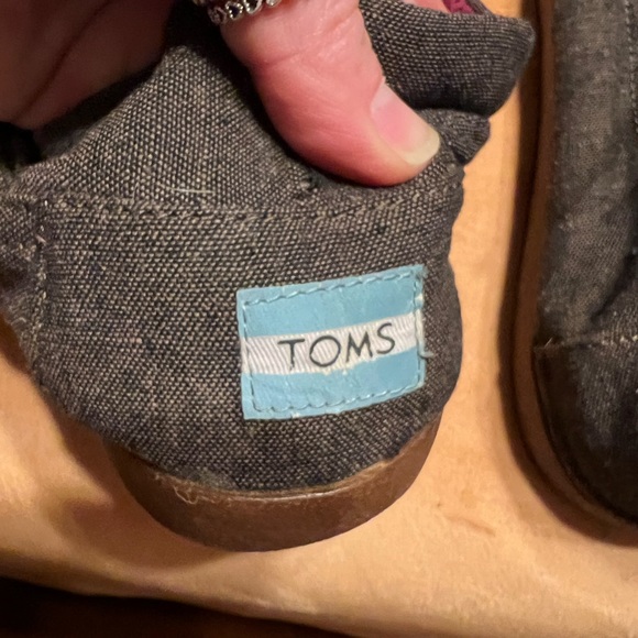 Tom’s - Picture 3 of 7